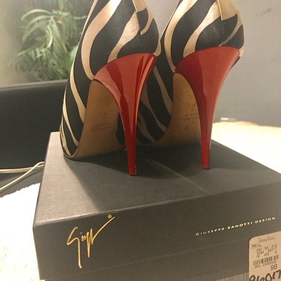 GUISEPPE ZANOTTI Zebra print peep toe PUMP - Picture 2 of 5